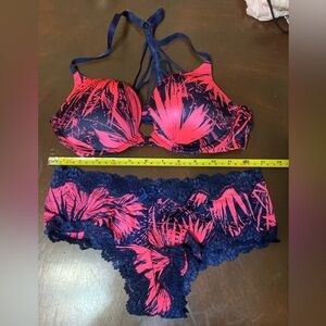 Victoria Secret Bra Set